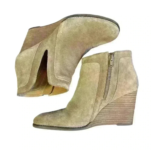 Lucky Brand Tan Round toe BOOTIES BOOTS SUEDE WEDGE HEEL 9 - Picture 3 of 4